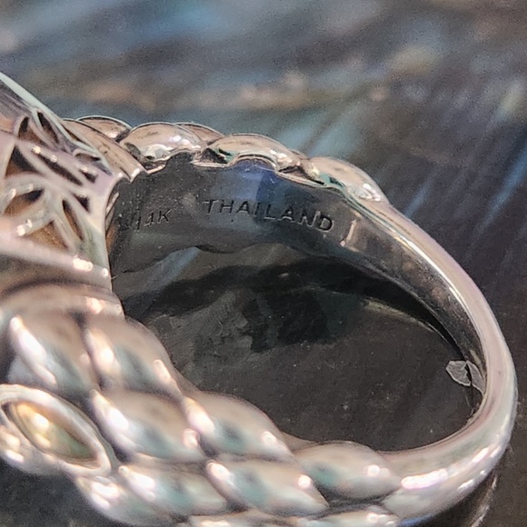 Angela By John Hardy Lotus Petal Labradorite 14K & Silver Ring Size 6, preloved - Picture 4 of 8